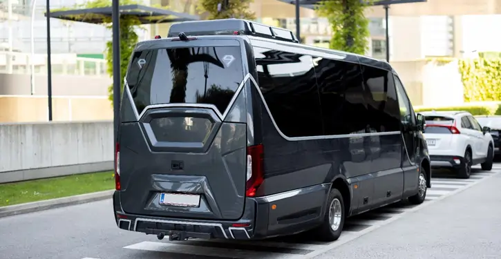 Mercedes-Benz Sprinter VIP exterior